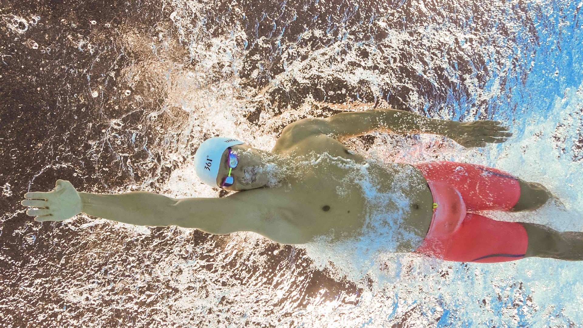 “校园足球在全国普及率持续上升，青少年热情高涨”，我国校园足球现状