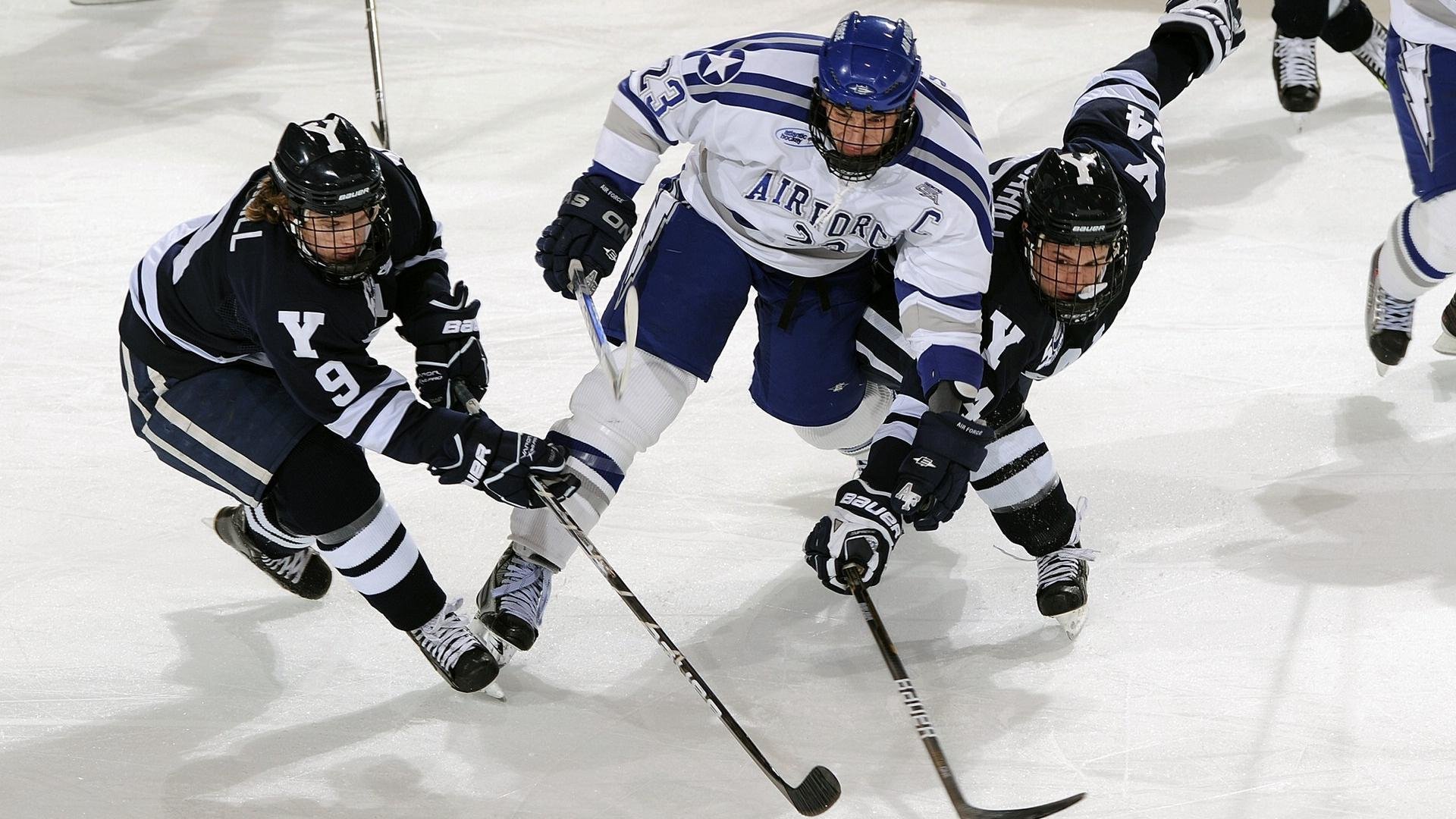 热那亚球员间发生冲突事件，俱乐部立即开除，热那亚球星